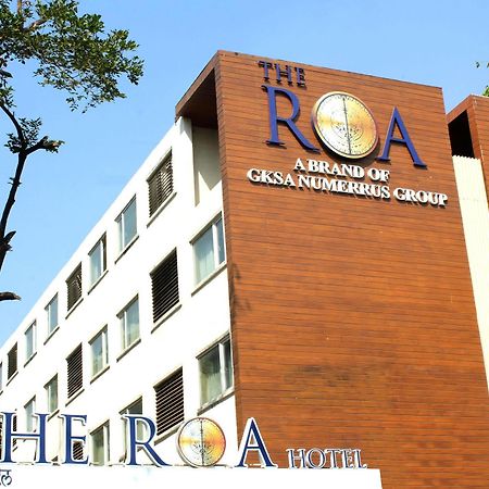 The Roa Hotel Mumbai Exterior photo